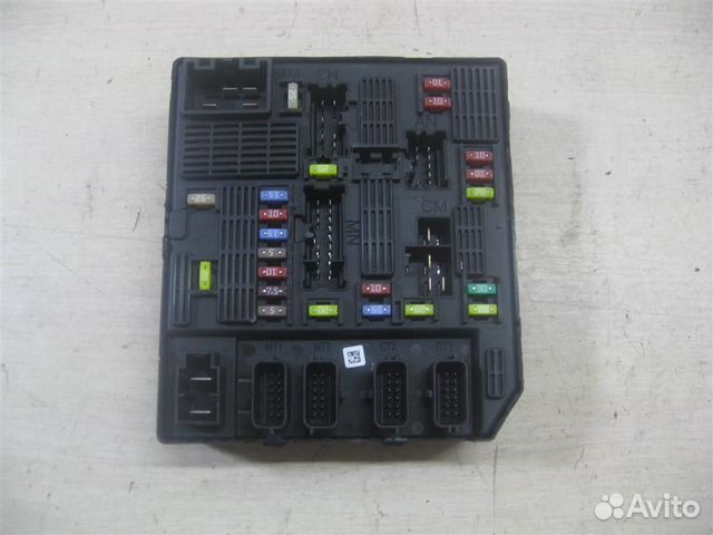 Блок предохранителей моторный Renault Scenic 3 (J