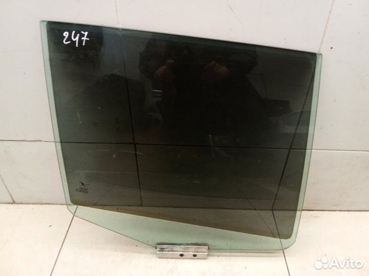 Стекло двери заднее правое Saab 9-5 седан B235