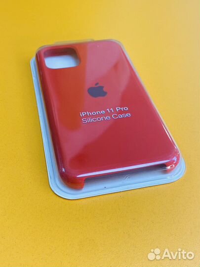 Чехол на iPhone 11 pro красный