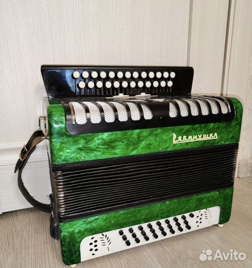 Гармонь Рябинушка СССР