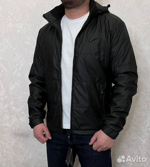 Демисезонные куртки Nike комфортные