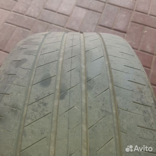 Goodyear EfficientGrip 255/45 R20