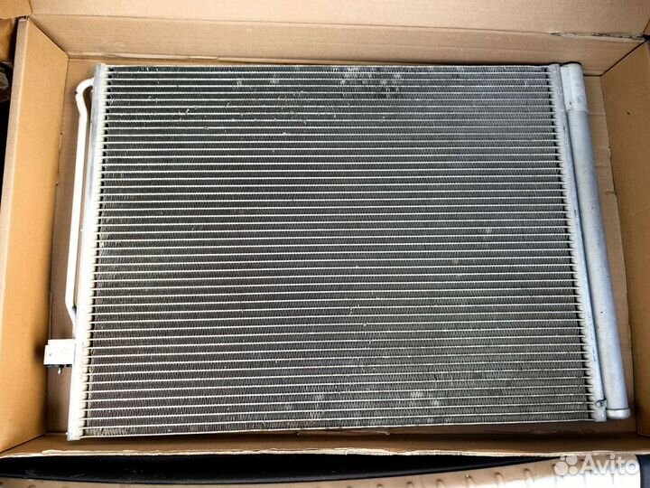 Радиатор кондиционера (конденсер) BMW f16