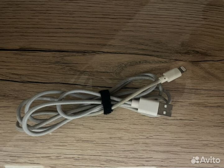 Кабель для iPhone