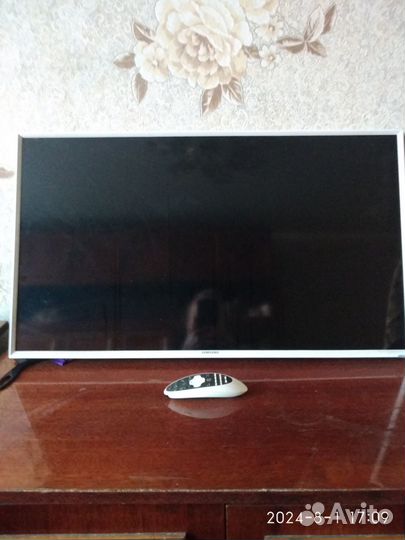 Телевизор samsung