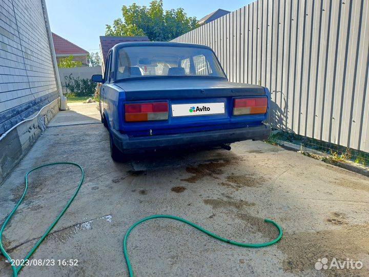 ВАЗ 2107 1.6 МТ, 2003, битый, 100 000 км