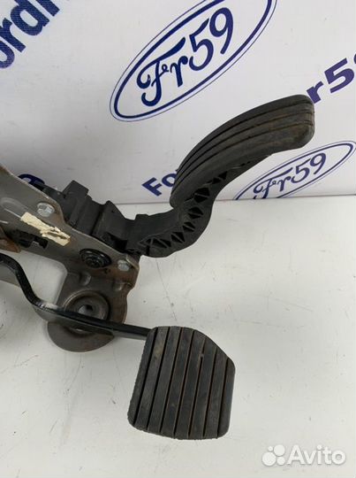 Педаль Газ-Тормоз Renault Fluence L30R 2009-2017