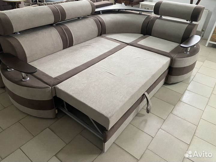 Диван угловой новый