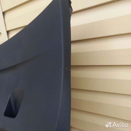 Обшывка крышки багажника