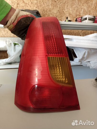 Фонарь задний левый на renault logan 1