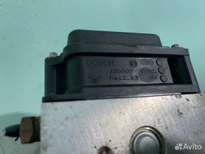 Блок абс Nissan tiida C11