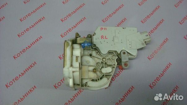 Nissan 82503-2F000 Замок задний левый