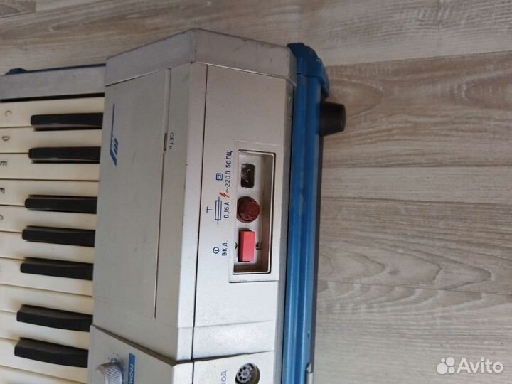 Синтезатор