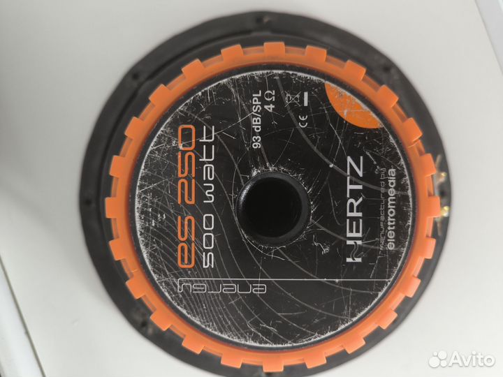 Сабвуфер Hertz ES250