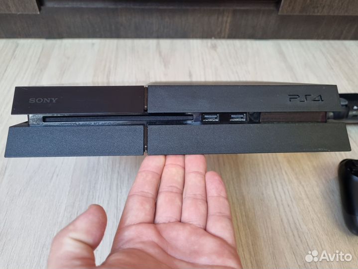 PlayStation 4 FAT 1TB Прошитая + 2 Джоя + 30 Игр