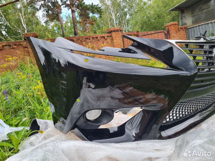 Бампер передний Lexus IS250 IS300h 2014 GSE30