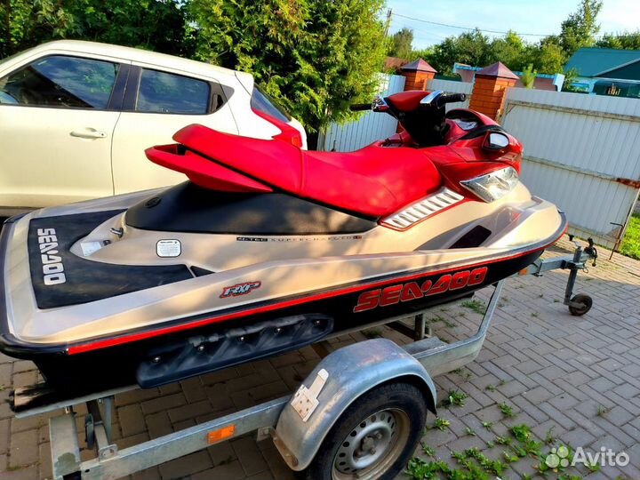 BRP Sea-Doo RXP -215