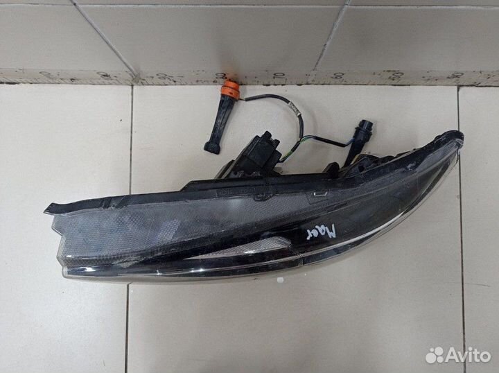 Фара передняя левая LADA Vesta