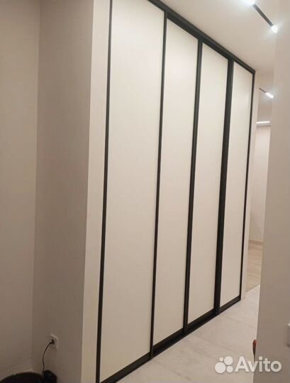 Шкаф на заказ для студии