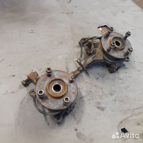 Ступица(поворотный кулак) перед. Мицубиси Лансер 9