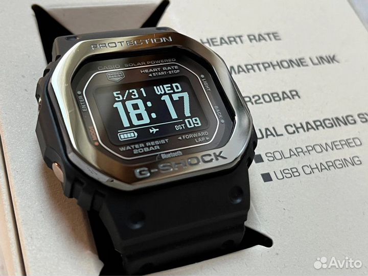 Часы Casio G-Shock DW-H5600MB-1 Bluetooth SMART