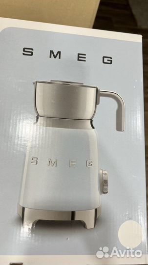 Вспениватель молока Smeg MFF11wheu