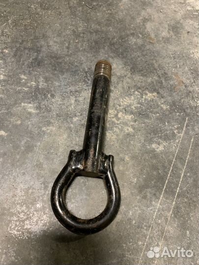 Крюк буксировочный Рено