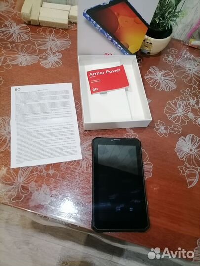 Планшет BQ-7098G