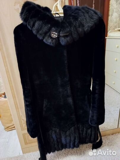 Шуба мутоновая с норкой