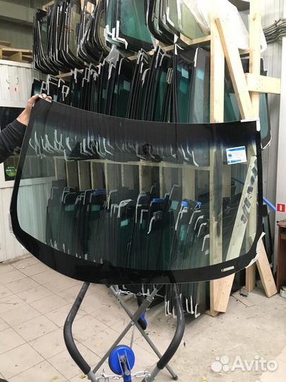 Лобовое стекло Mitsubishi Asx Мицубиси Асх