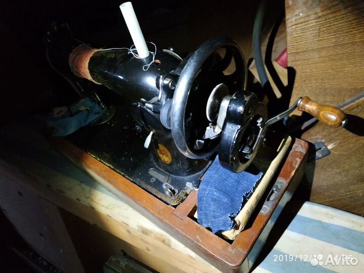 Швейная машинка ручная