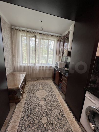 3-к. квартира, 84 м², 2/5 эт.