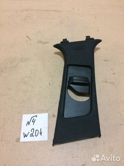 Обшивки стоек Mercedes W204