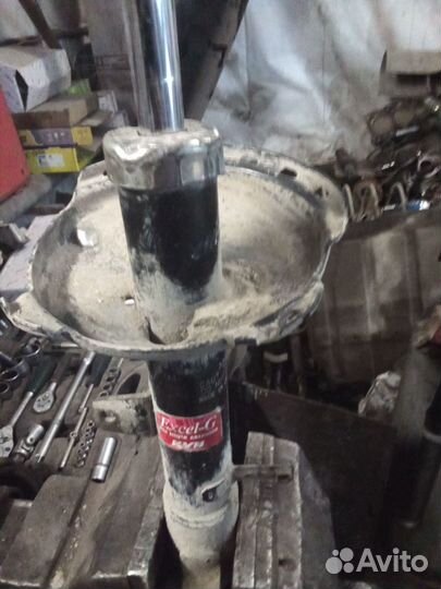 Задний амортизатор lexus RX 350