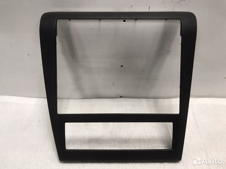 Накладка на магнитолу/отопитель Skoda Octavia A4