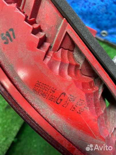 Фонарь в крышку левый Peugeot 3008 2012