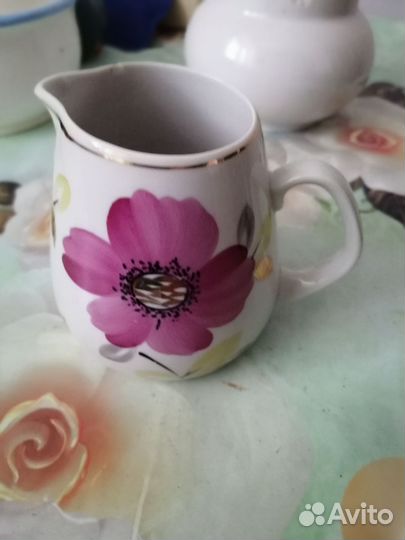 Молочник, сахарница