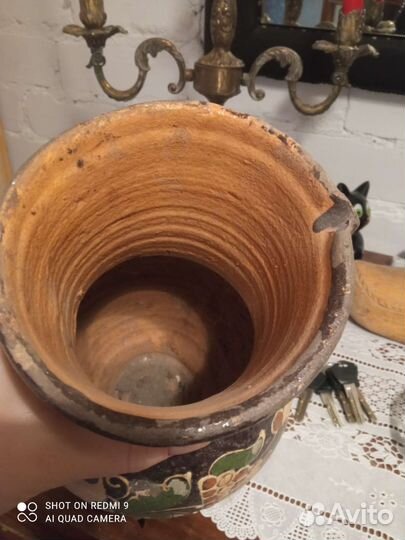 Глиняный кувшин старинный