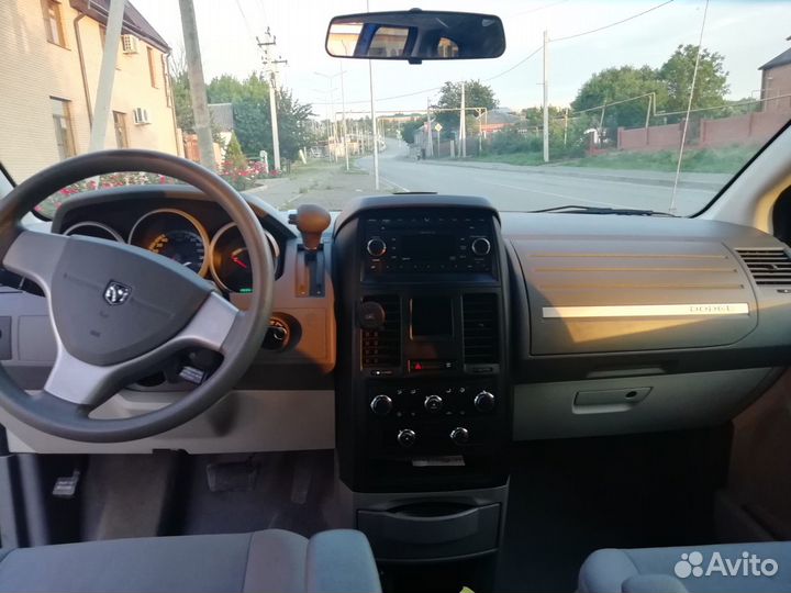 Пассажирские перевозки минивэн