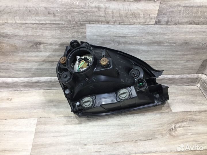 Фара левая Hyundai Tucson 1 (04-10) Хендай Туксон