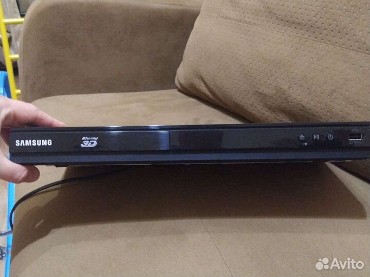 Blu-ray 3D плеер Samsung BD-E5500