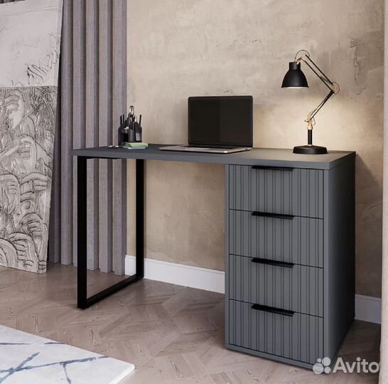 Стол письменный графит с чёрными ножками С1036