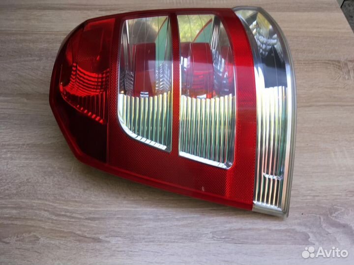 Продается фонарь задний левый