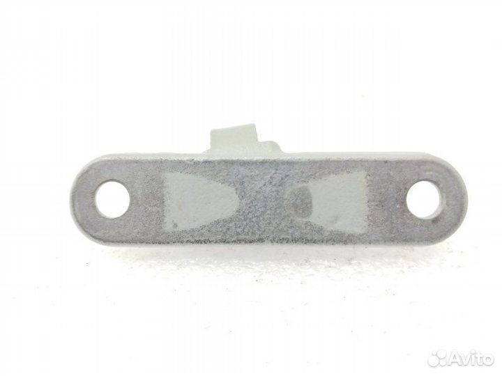 Петля двери передняя правая Bmw 5-Series F10 2011