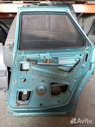 Дверь ваз 2110