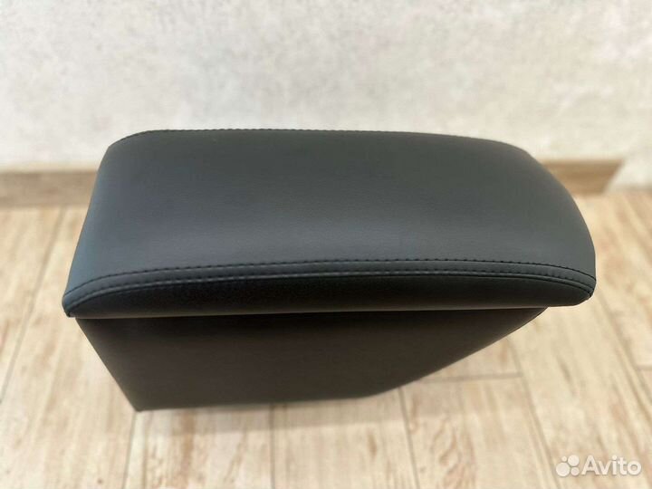 Подлокотник volkswagen polo седан c 2020