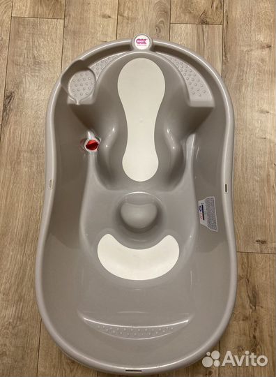 Детская ванночка для купания с термометром