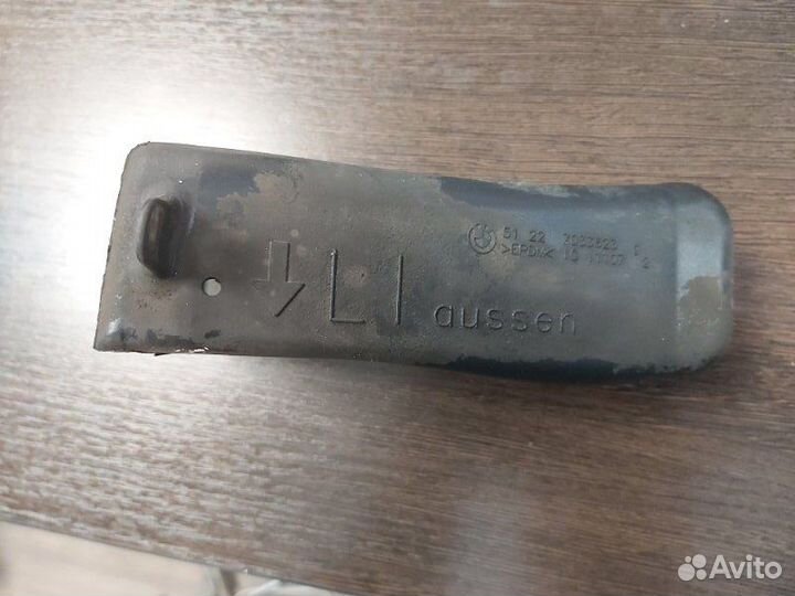 Пыльник ограничителя задний левый Bmw 525I E60