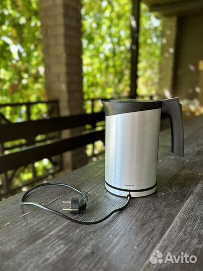 Электрический чайник polaris