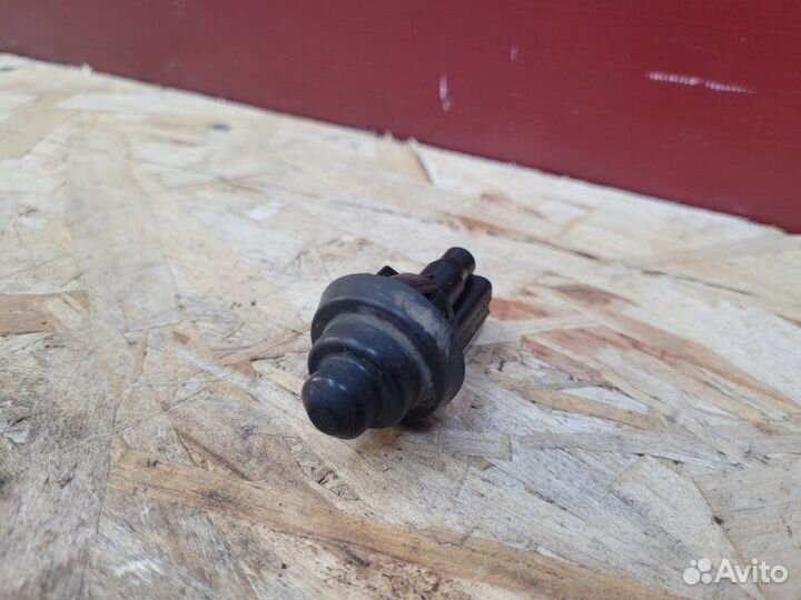 Концевик двери Renault Sandero Stepway